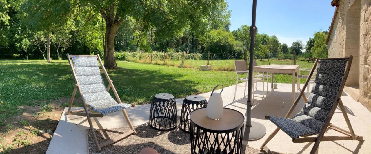 Petite maison à la campagne Saint-Germain-des-Fosses Extérieur photo