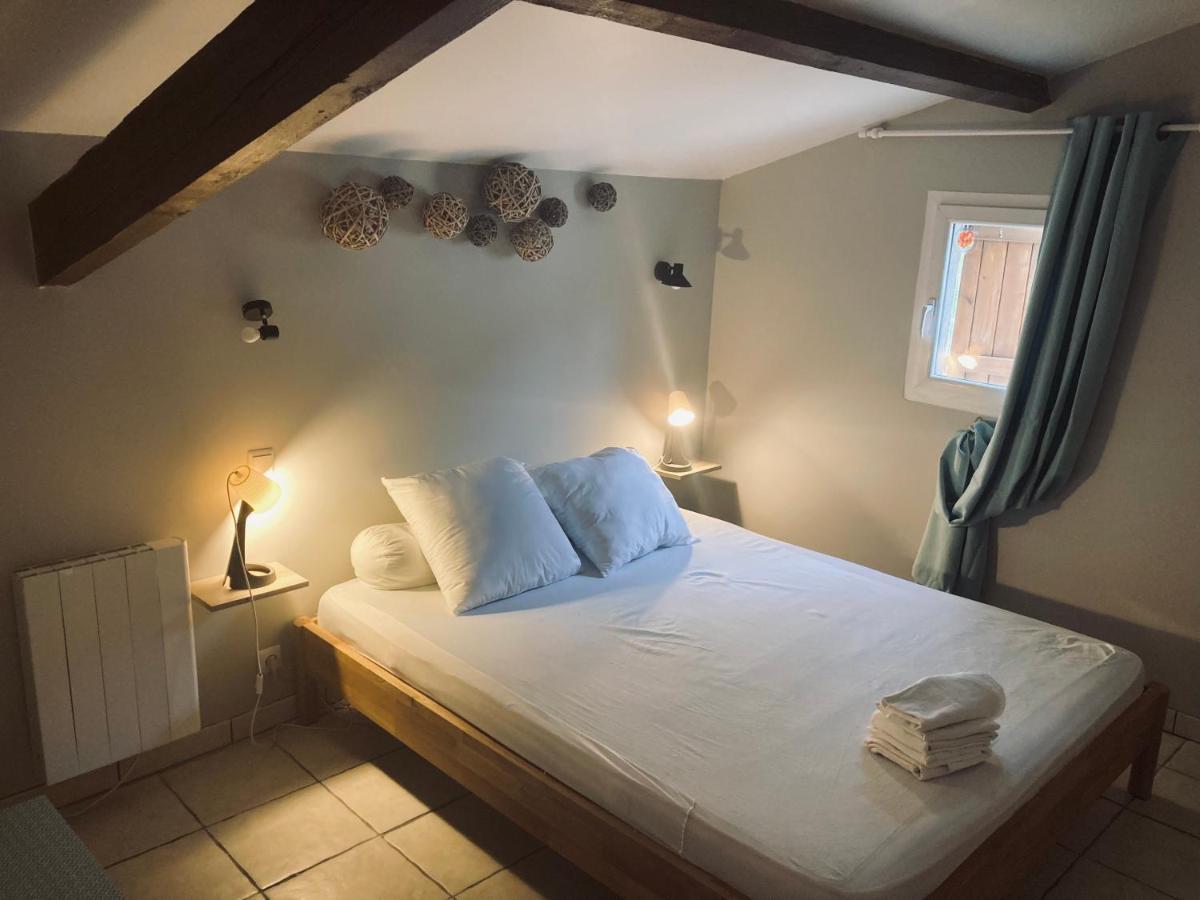 Petite maison à la campagne Saint-Germain-des-Fosses Extérieur photo